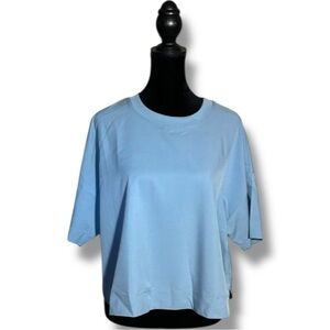 Old Navy NWT Sky Blue Short Sleeve Lightweight Cropped Athletic Tee